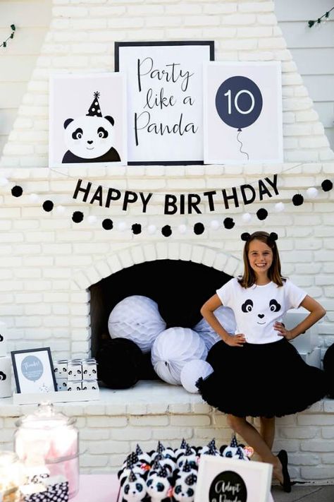 Panda Birthday Theme, Party Like A Panda, Panda Themed Party, Panda Birthday Party, Panda Birthday, Bear Birthday Party, Panda Party, 9th Birthday Parties, Bear Party