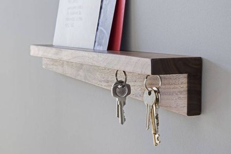 Diy Bookshelf Wall, Key Shelf, Key Holder Diy, Key Cabinet, Regal Design, Key Box, Furniture Design Wooden, Wall Bookshelves, Key Rack