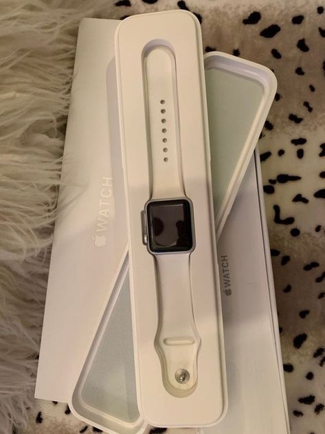 Apple Watch Fashion, Iphone Obsession, Apple Watch Accessories, Apple Watch Series 1, Watches Unique, Activity Tracker, Apple Accessories, Watch Gifts, Apple Products