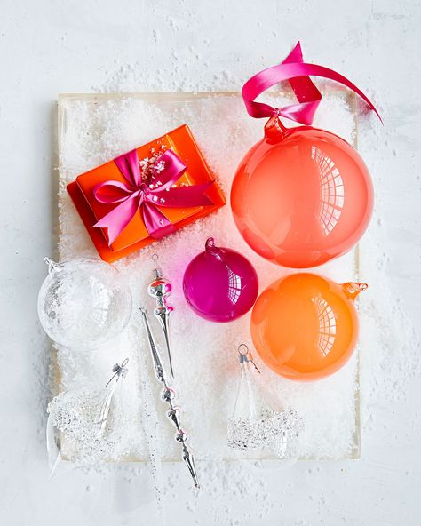 Colorful Christmas Ornaments, White Flocked Christmas Tree, Flocked Christmas Tree, Orange Christmas, Rainbows Christmas, Pink Ornament, Pink Christmas Decorations, White Christmas Trees, Flocked Christmas Trees