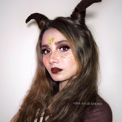 Hira Ayub Sheikh on Instagram: “♑️ CAPRICORN ♑️. December 22- January 20. . Zodiac Series: 1/12. . About Capricorns: . ☑️Ambitious. ☑️Humorous. ☑️Tolerant. ☑️Confident.…” Capricorn Costume Ideas, Capricorn Cosplay, Aries Costume, Capricorn Costume, Zodiac Makeup, Celestial Witch, Aries Ram, Halloween Idea, Last Minute Costumes