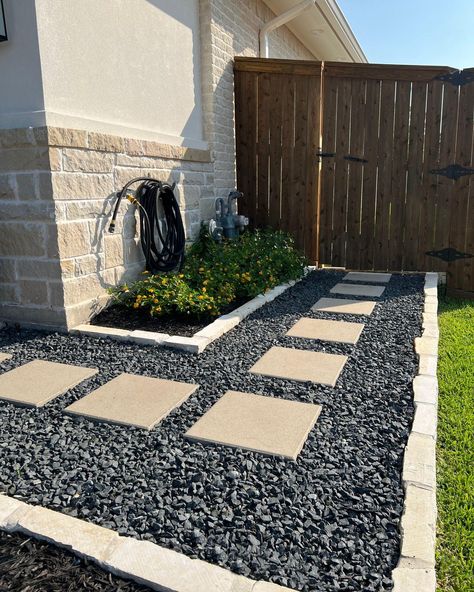 Backyard Walkway, Side Yard Landscaping, Backyard Renovations, Backyard Remodel, Diy Backyard Landscaping, Backyard Inspiration, Backyard Inspo, Home Landscaping, Small Yard