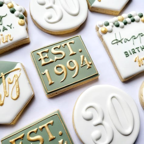 Gorgeous colours! 😍 #30thbirthday #birthdaybiscuits #birthdaycookiesdublin #30thbirthdaycookies #decoratedbiscuits #sugarcookiesofinstagram #handicedcookies #cookiesdublin #cookiesireland #customcookiesireland #greenandwhite Ireland Cookies Decorated, 30th Birthday Colour Themes, 30th Anniversary Cookies, Mom Birthday Cookies, 30th Birthday Decorated Cookies, 100th Birthday Cookies, 60th Birthday Cookies Decorated, Icing Cookies Birthday, 30th Bday Cookies