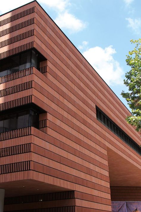 70+ Fascinating Brick Patterns Facade   #brick #facade #elevation #patterns Terracotta Facade, Brick Veneer Panels, Rainscreen Facade, Rainscreen Cladding, Facade Panel, Brick Cladding, Brick Detail, Facade Architecture Design, Office Building Architecture