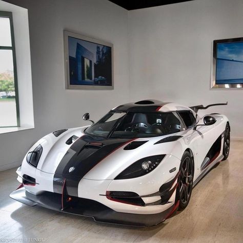 Cars Pictures, Koenigsegg Agera, Dope Music, New Sports Cars, Exotic Sports Cars, Super Luxury Cars, Pretty Cars, Koenigsegg