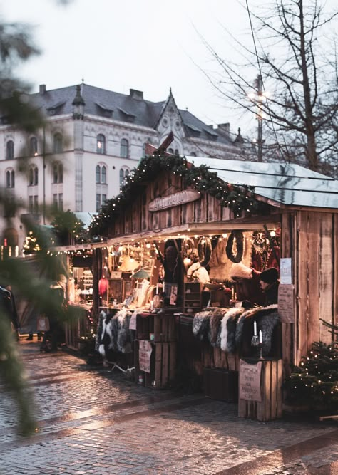 my scandinavian home: City Guide: 20 Things to Enjoy In Malmö In Wintertime Christmas Cafe, Sweden Christmas, Cosy Cafe, My Scandinavian Home, Scandinavian Christmas Decorations, Scandinavia Travel, City Museum, Home City, Malmo