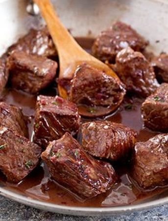 Steak Tips with Red Wine Sauce- this was for dinner last night and we loved it. Had salad and mashed potatoes with it. Good recipe! Steak Tips, Red Wine Sauce, Beef Tips, Wine Sauce, Beef Dinner, Beef Dishes, Meat Recipes, Yummy Dinners, Beef Recipes