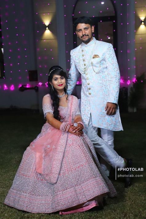 Engagement Photos Groom, Engagement Couple Poses Photo Shoot, Reception Copul Pose, Ring Ceremony Dress Indian Couple, Engagement Photography Poses Indian Couple, Diwali Couple Photography, Reception Dress Groom Indian, Sagai Photoshoot, Reception Poses Indian Couple