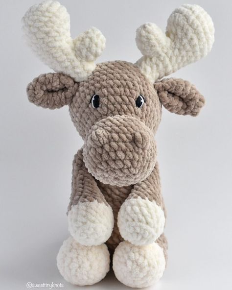 Crocheted Moose Free Pattern, Crochet Moose Blanket, Moose Crochet Pattern Free, Crochet Moose Pattern Free, Crochet Code, Amigurumi Moose, Moose Crochet, Woodland Crochet, Moose Slippers