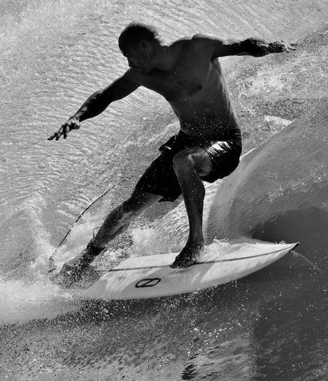 Kelly Slater Surfing Aesthetic, Big Wave Surfing, Surfer Boys, Kelly Slater, Surf Vibes, Surfing Pictures, Surfing Photography, Surf Lesson, Surf Life