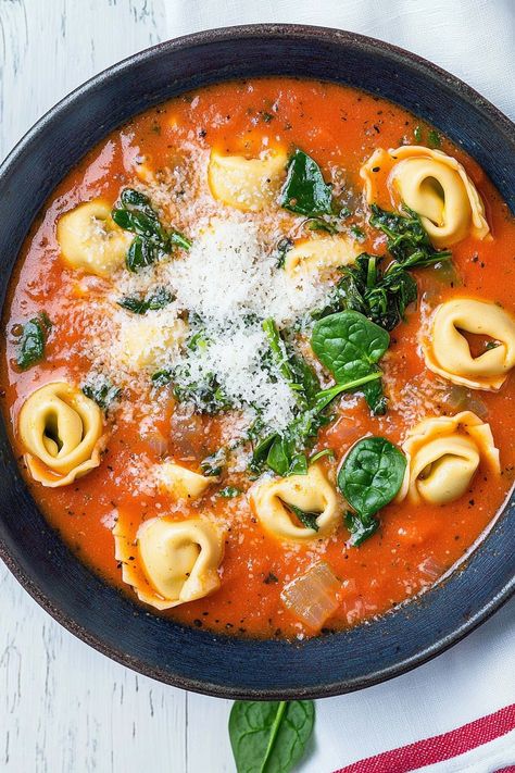 Best Tomato Tortellini Soup Tomato Based Tortellini Soup, Holiday Tortellini Soup, Tortellini Soup Tomato, Tomato Tortellini Soup Crockpot, Tomato Basil Tortellini Soup, Tortellini Tomato Soup, Tortellini Soup Crockpot, Creamy Tomato Tortellini Soup, Crock Pot Tortellini