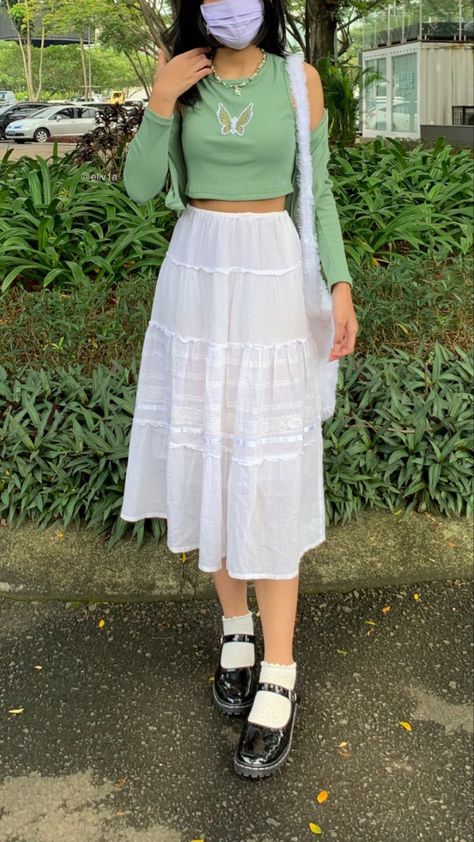 Cottagecore Outfit, Cottagecore Outfits, Long Skirt Outfits, Estilo Hippie, Wardrobe Tips, Outfits Chic, Creation Couture, Nice Style, Swaggy Outfits