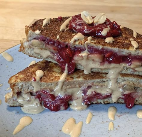 Pbj Sandwich, Breakfast Cravings, French Toast Sandwich, Toast Sandwich, Culinary School, Food Is Fuel, Food Videos Desserts, Sweet Breakfast, 1 Egg