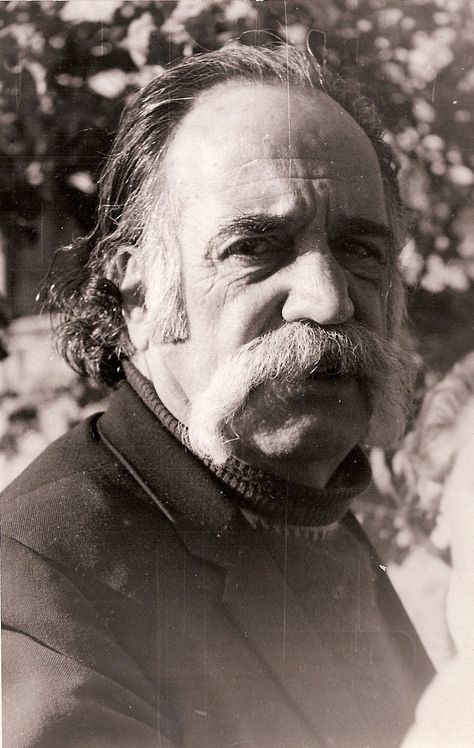 William Saroyan, Echmiadzin, 1978 May say him an intellectual as well as a writer? I personally admire him.. William Saroyan, Armenian Culture, Beloved Book, My Heritage, Portrait Artist, Armenia, Famous People, Literature, Historical Figures