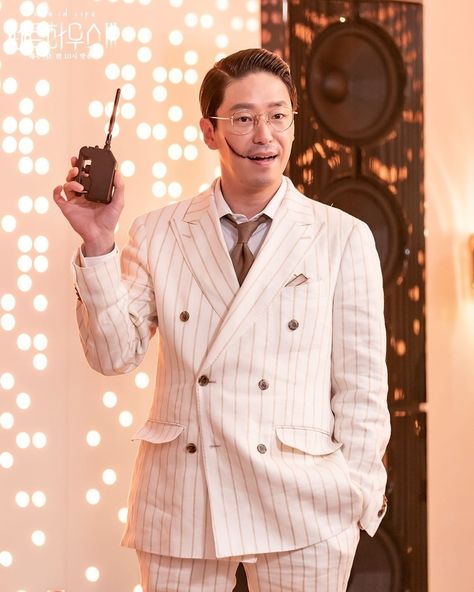 Joo Dan Tae, Penthouse Drama, The Penthouse, Double Breasted Suit Jacket, Penthouse, Suit Jacket, Drama, On Instagram, Instagram