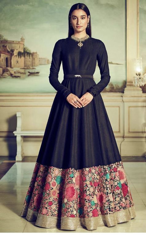 Sabyasachi Gown, Western Gown, Gown Party Wear, Indian Gowns Dresses, Indian Gowns, Party Wear Indian Dresses, Dress Indian Style, Indian Wedding Outfits, Indian Designer Outfits