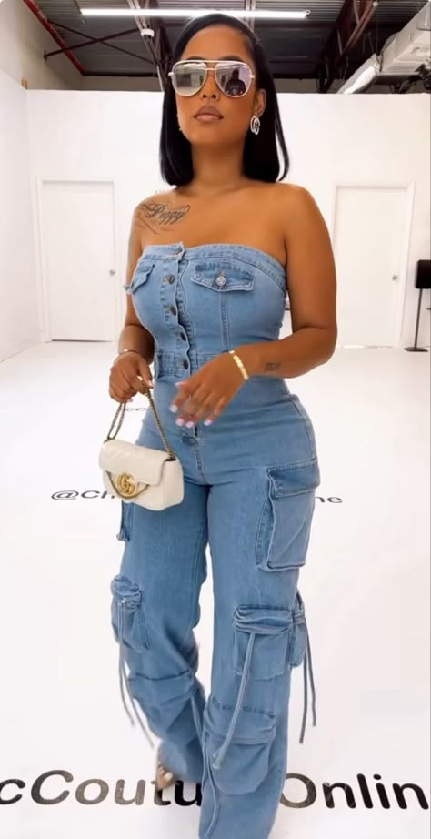 Denim Pants Suits For Women, Blue Jean Romper Outfit, Jean Two Piece Outfit, Jean Jumper Outfit Denim, Denim And Diamonds Party Outfit Classy, Jean Tube Top Outfit, Blue Jean Jumpsuit Outfits, Jean Jumpsuit Outfit Black Women, Denim Jumpsuit Outfit Black Women