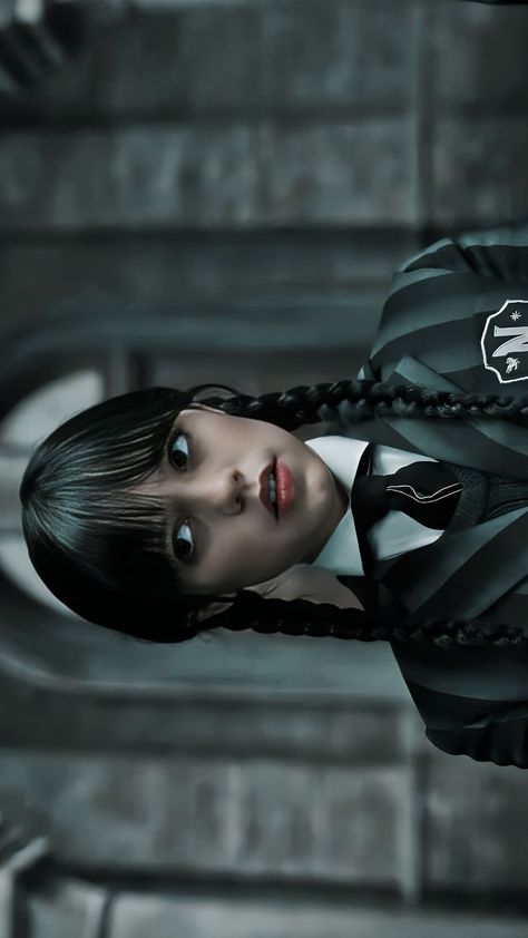 Wallpaper Horizontal, Wednesday Movie, Wallpaper Wa, Whatsapp Wallpaper, White Picture, Shows On Netflix, Wednesday Addams, Retro Futurism, Jenna Ortega