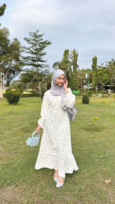 Eid Fitri Outfit, Eid Outfit, Ootd Aesthetic, Hijab Aesthetic, Casual Hijab, Casual Hijab Outfit, Idul Fitri, Korean Dress, Ootd Hijab