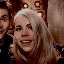 Rose Tyler Pfp, Doctor Who Matching Icons, 10th Doctor And Rose, The 10th Doctor, Billie Piper, 10th Doctor, Rose Tyler, I Believe In Love, Two Best Friends