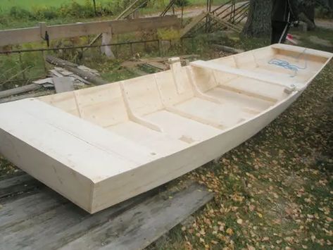 How to Build a Flat Bottomed Boat. Jon Boat Plans – Flat Bottom Boat World Flat Bottom Jon Boat, Wooden Row Boat, Wood Boat Building, John Boats, Flat Bottom Boats, Free Boat Plans, Wood Boat Plans, Plywood Boat Plans, Plywood Boat