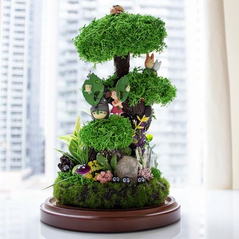 Ghibli Terrarium, Totoro Terrarium, Ghibli Gifts, Gamer Crafts, Ghibli Crafts, Totoro Mei, Totoro Crafts, Studio Ghibli Crafts, Geeky Craft