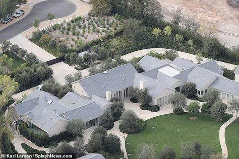 Kim Kardashian models new SKIMS bra and shorts in her $60M mansion Kim Kardashian's House Exterior, Kim Kardashian Home Exterior, Kim Kardashian Driveway, Kim K House Exterior, Kim Kardashian House Layout, Kim Kardashian House Floor Plan, Kim Kardashian House Outside, Kim Kardashian House Exterior, Kanye West Home