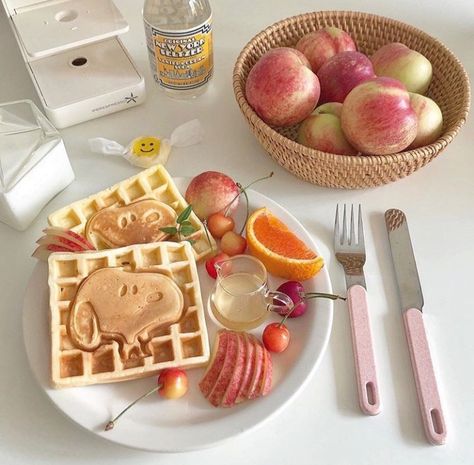 ; savory lunch breakfast korean food korean meals korean dish aesthetic food breads soominjjo Kawaii Breakfast, Korean Breakfast, Korean Dessert, Korean Desserts, Cute Snacks, Think Food, School Food, Kawaii Food, Cute Desserts