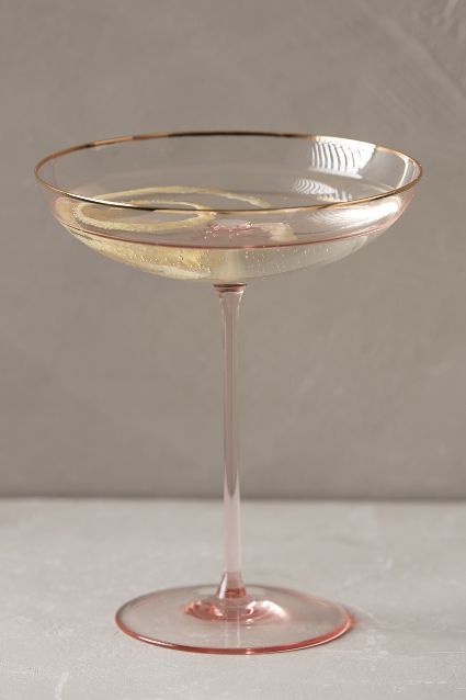 Anthropologie gilded-rim coupes, plus 9 more interesting champagne glasses | Washingtonian Pink Cocktail, Gay Wedding, Decoration Inspiration, Cocktail Glasses, Diy Vintage, Champagne Glasses, Drinking Glasses, Cheap Home Decor, Stemware