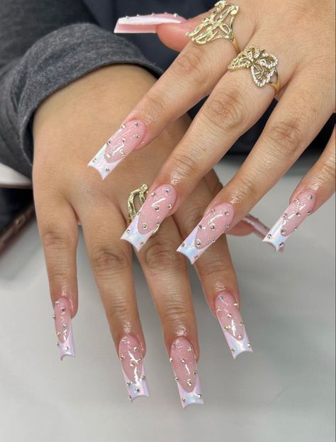 Nails 2023 Trends With Stones, Nails Short Tapered Square, Nail Ideas Y2k Long, Classy Square Nails, Basic Acrylic Nails, Y2k Nails Short, Square Nails Short, Medium Acrylic Nails, Nails Long Acrylic