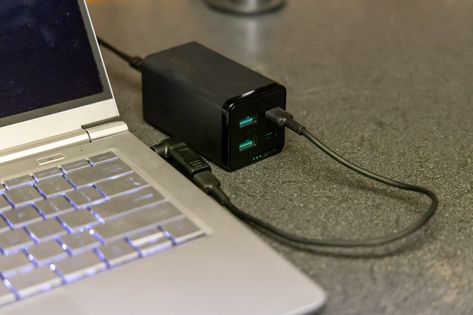 Kovol Sprint 4-Port PD laptop charger review - The Gadgeteer Laptop Tips, Gateway Laptop, Fast Charger Iphone, Long Phone Charger, Laptop Gadgets, Jackery Portable Charger, Laptop Charger, Charging Cord, Portable Charger