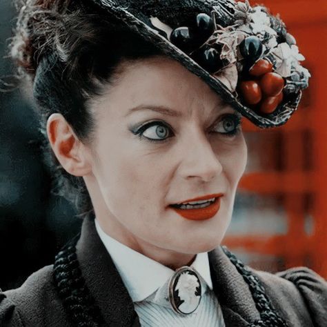 Doctor Who Companion Aesthetic, Missy Doctor Who Aesthetic, Missy Doctor Who, Twissy Doctor Who, Doctor Who Missy, Twice Upon A Time Doctor Who, One Chance, Cover Photos, Hat Fashion