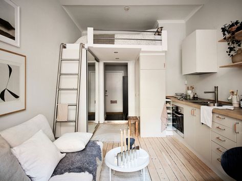 Small Loft Apartment Layout, Loft Apartment Layout, Studio Type Apartment, Small Loft Apartment, Mezzanine Studio, Tiny Studio Apartments, Mini Apartments, Studio Layout, Studio Bed