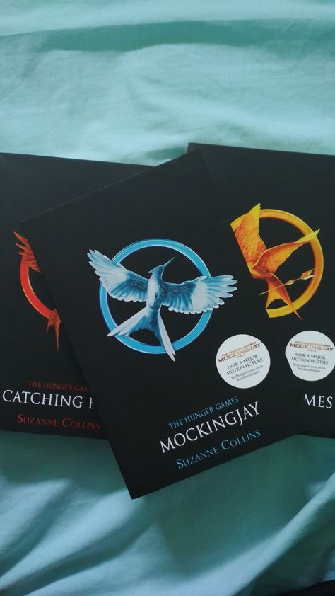 Mockingjay Aesthetic, Mockingjay Book, Hunger Games Mockingjay, Aesthetic Books, Suzanne Collins, Mockingjay, Book Aesthetic, Hunger Games, Birthday Wishes