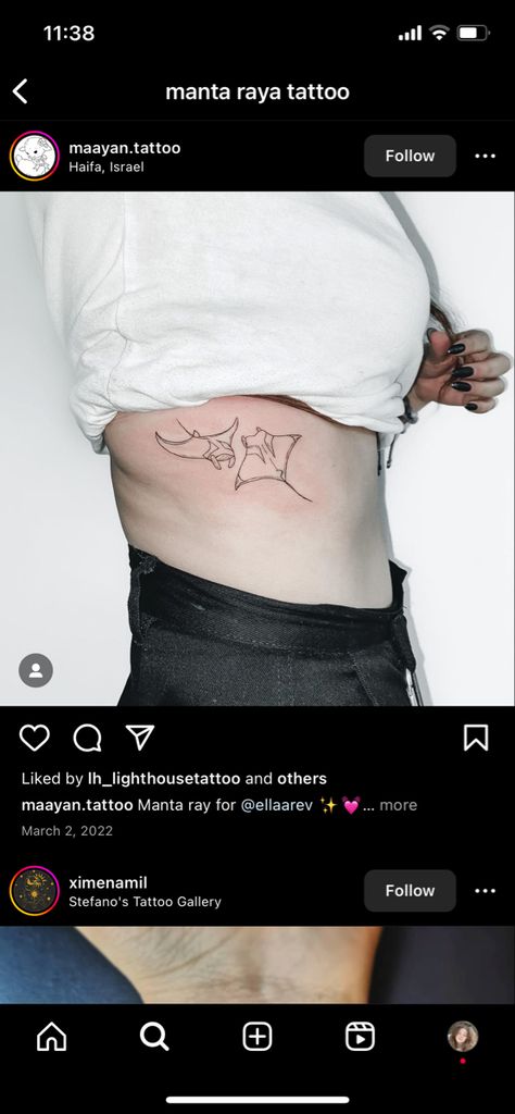 Manga Ray Back Tattoo, Stingray Tattoo On Back, Manta Ray Spine Tattoo, Fine Line Manta Ray Tattoo, Mantaray Tattoo Simple, Stingray Rib Tattoo, Simple Manta Ray Tattoo, Mantra Ray Tattoo, Manta Ray Line Tattoo