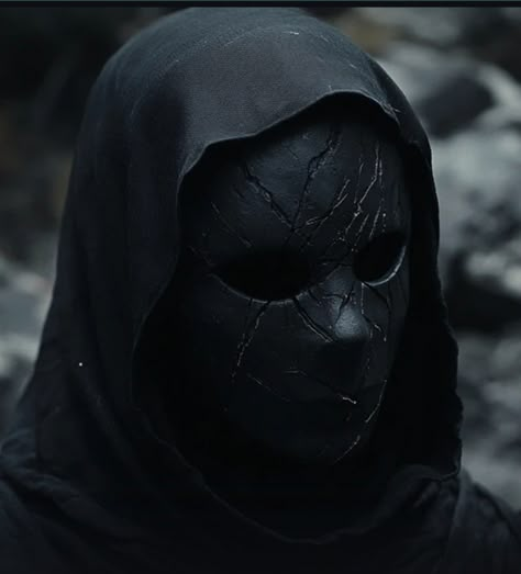 Darker Than Black Mask, Dark Cloak Aesthetic, Assassin Mask Design, Masked Villain Character Design, Demoness Aesthetic, Mascara Running Down Face Aesthetic, Dark Superhero Aesthetic, Cool Masks Dark, Masked Anime Character