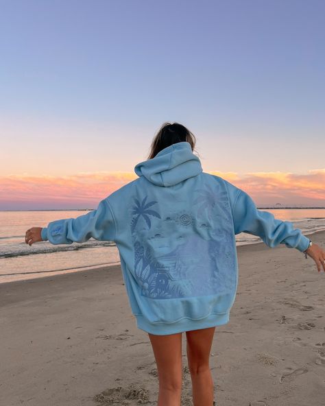 it’s official ✨ endless summer hoodies are here and cannot wait to head to their new home 🩷 so happy for you guys to grab these, it has been a work in progress since January! These hoodies are completely custom to KMM and you won’t find them anywhere else! I designed this hoodie from sizing, to material, and to color and it came out more perfect than I could have imagined <3 thank you guys for making this possible xoxo -Karmyn Summer Fits Colorful, Beachy Hoodies, Hoodies Design Ideas, Beachy Clothes, Beach Hoodies, Summer Hoodies, Summer Hoodie, Surf Hoodies, Surf Hoodie