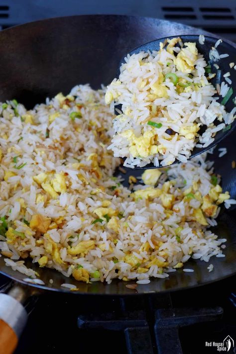 Easy Fried Rice Recipe Eggs, Homemade Egg Fried Rice, Egg Fried Rice, Egg Fried Rice Recipe Chinese Food, Fried Rice Recipe Egg, Garlic Fried Rice With Egg, Chinese Egg Fried Rice, Chinese Egg, Fried Rice With Egg