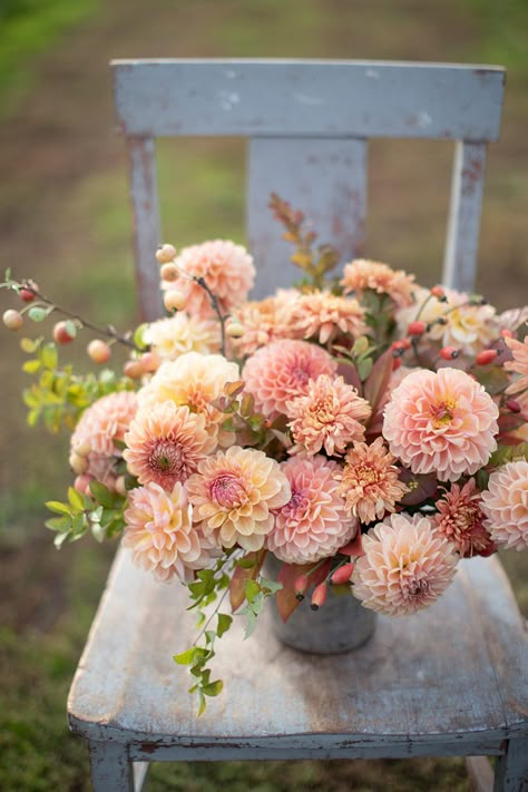 Dahlia Bridal Bouquet, Dahlia Flower Garden, Dahlias Wedding, Dahlia Bouquet, Dahlias Garden, Growing Dahlias, Cut Flower Garden, Matthew 6, Fall Wedding Flowers