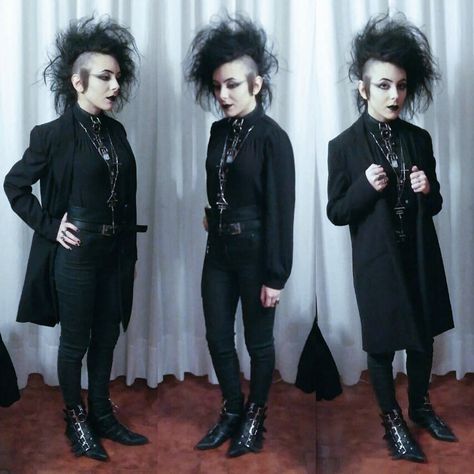 Trad Goth Outfits, Deathrock Fashion, Traditional Goth, Goth Biker, 80s Goth, Goth Subculture, Trad Goth, Arte Punk, Goth Look