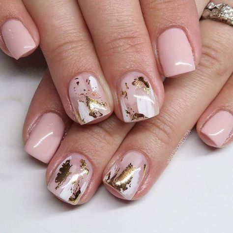 Stunning Gold Foil Nail Designs To Make Your Manicure Shine ★ Foil Nail Designs, Unghie Nail Art, Foil Nail Art, Short Gel Nails, Her Nails, Diy Nail Art, Foil Nails, Kandy, Gel Nail Designs