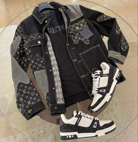 Vic Sotto, Vuitton Outfit, Jacket Coat Fashion, Paris Mens Fashion, Designer Jackets For Men, Smart Jackets, Black Men Fashion Swag, Swag Outfits Men, Dope Outfits For Guys