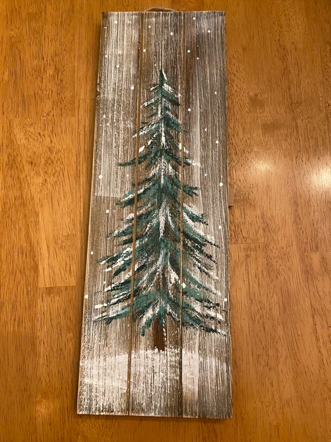 Barn Board Christmas Projects, Painted Wood Trees, Painting A Christmas Tree On Wood, Wooden Christmas Tree Painting Ideas, Painted Trees On Wood, Christmas Board Painting, Christmas Pallet Painting, Easy Christmas Paintings On Wood, How To Paint A Christmas Tree On Wood