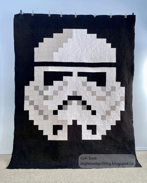 Night Owl Quilting & Dye Works: Storm Trooper Strom Trooper, Quick Sewing Gifts, Star Wars Quilt, Owl Quilt, Stars Wars, Pencil Crayon, Storm Trooper, Clone Trooper, Black Thread