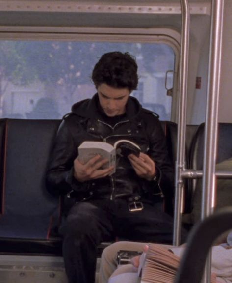 Jess Mariano Reading, Dave Rygalski, Rory Gilmore Reading List, Kim 90s, Rory Jess, Jess Gilmore, Richard Gilmore, Gilmore Girls Characters, Gilmore Girls Jess