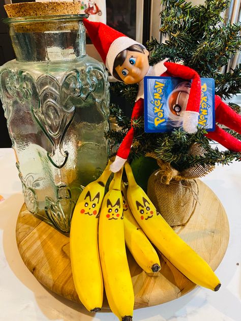 Minion Banana Elf On The Shelf, Elf And Bananas, Elf On Shelf Banana, Elf On The Shelf Pokémon, Elf Banana Ideas, Elf On Shelf Pokemon, Elf On The Shelf Ideas Bananas, Elf On The Shelf Nintendo Switch, Sonic Elf On The Shelf