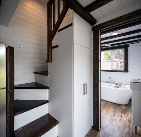 Tiny House Loft Storage, Tiny Home Bathrooms, Tiny House Bathtub, Tiny House Bathrooms, Large Bathtubs, Tiny House Bathroom Ideas, Large Bathtub, Tiny House Company, Tiny House Stairs