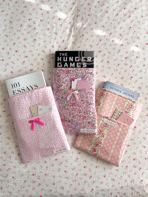 Fabric book sleeve