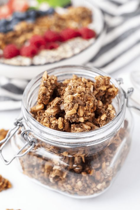 This Vanilla Maple Keto Granola is perfectly crunchy and best of all, it is gluten free, low carb and sugar free. This is the best keto granola recipe ever! | Peace Love and Low Carb Granola Ideas, Low Carb Granola Recipe, Keto Granola Recipe, Low Carb Crunchy Snacks, Keto Hacks, Sugar Free Granola, Peace Love And Low Carb, Maple Granola, Protein Ideas