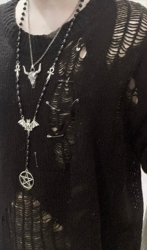 ripped with gothic rosary pins and satanist necklace Goth Metal Aesthetic, Rosary Aesthetic, Goth Rosary, Glowup Ideas, Gothic Rosary, Chain Outfit, Gothic Jewelry Diy, Judas Iscariot, Alex Core